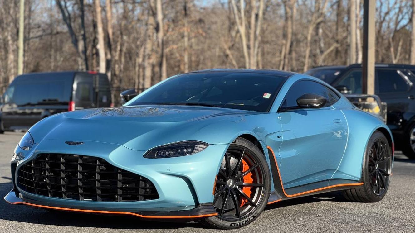 ASTON MARTIN VANTAGE 2023 SCFSMGAVXPGN07328 image